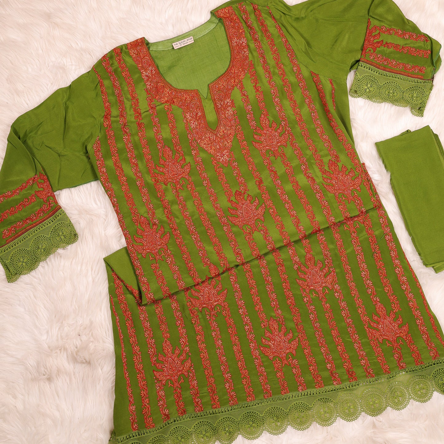 Mehendi Green Fine Pashmina Full Haath Kadhai