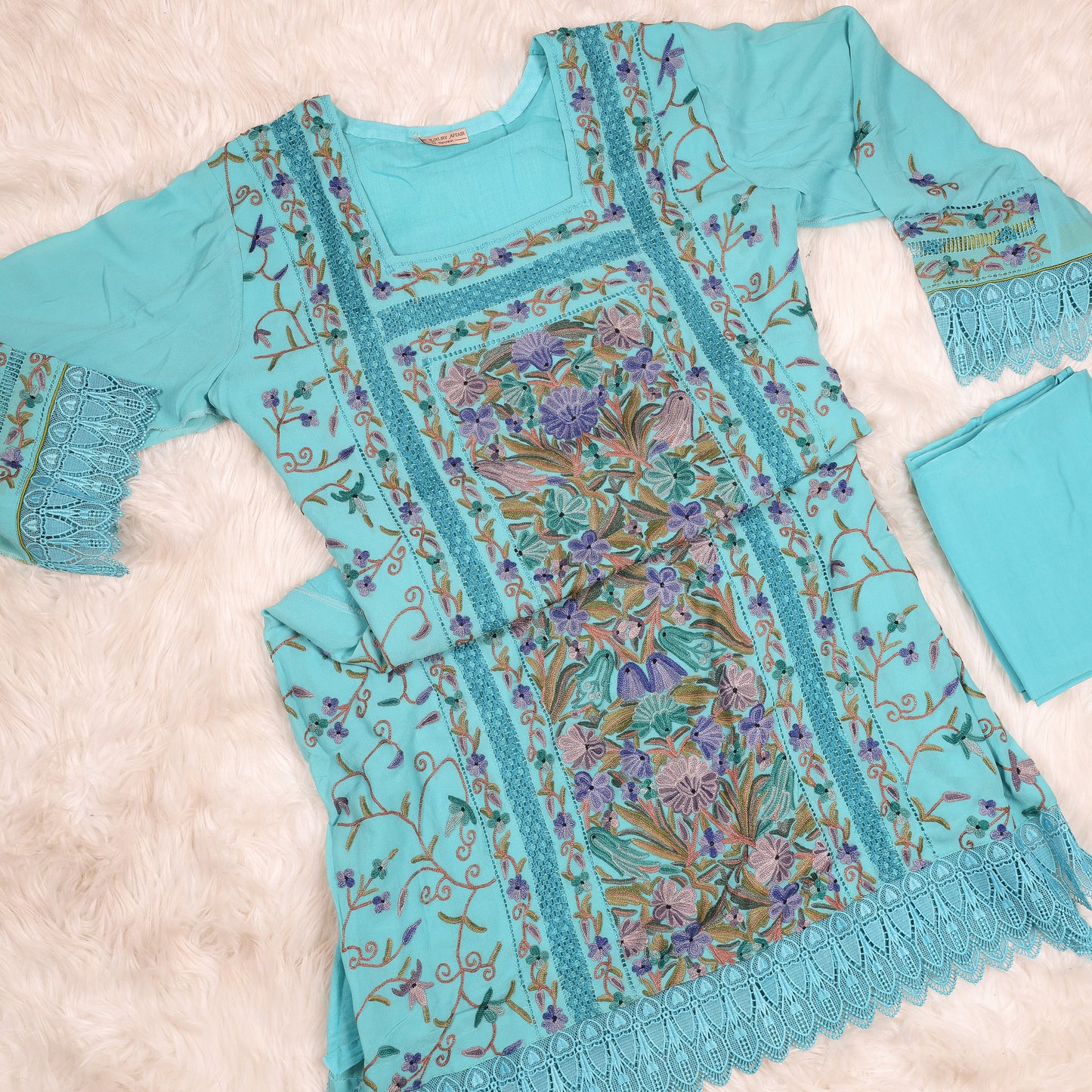 Turqoise Kashmiri Semi Stitched Pure Crepe