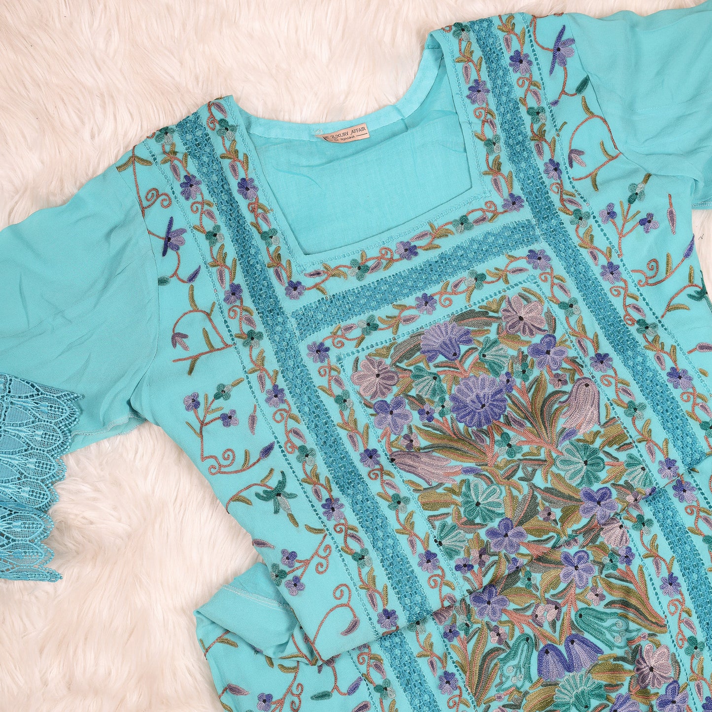 Turqoise Kashmiri Semi Stitched Pure Crepe
